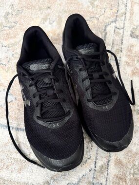 Under Armour Men's Charged Escape Black Running Shoes - Size 10